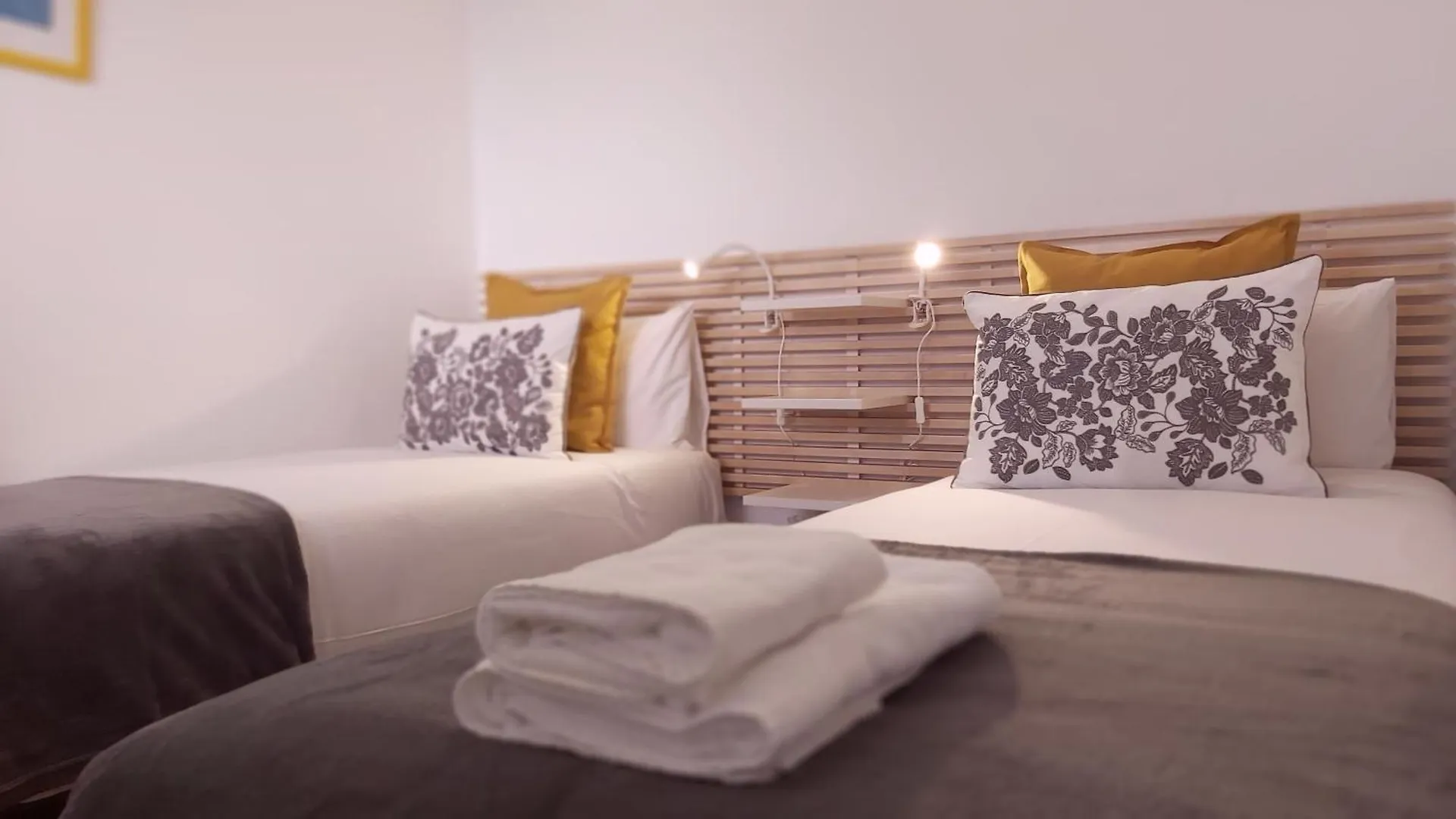 Apartamento Interpares Swimmingpool By Del Parque Flats Málaga